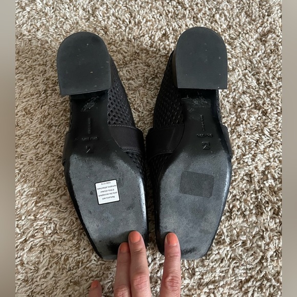 Mercedes Castillo Mati Perforated Convertible Loafer Black Size 9.5 - Picture 8 of 10